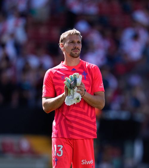 Ionuț Radu a apărat un penalty   Prestație apreciată a portarului român de la Celta Vigo, în ciuda eșecului cu Elche.   Ce notă a primit