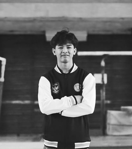 Tragedie în gimnastică  Un sportiv de 19 ani   a decedat  după un accident suferit la antrenamentele pentru Mondiale