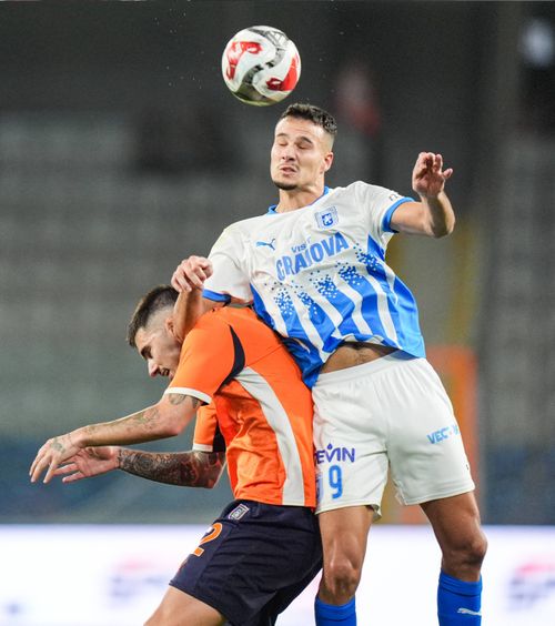 Craiova îl dă afară?    Cel mai bun antrenor din istoria lui Rakow  riscă demiterea dacă pierde joi, în Conference