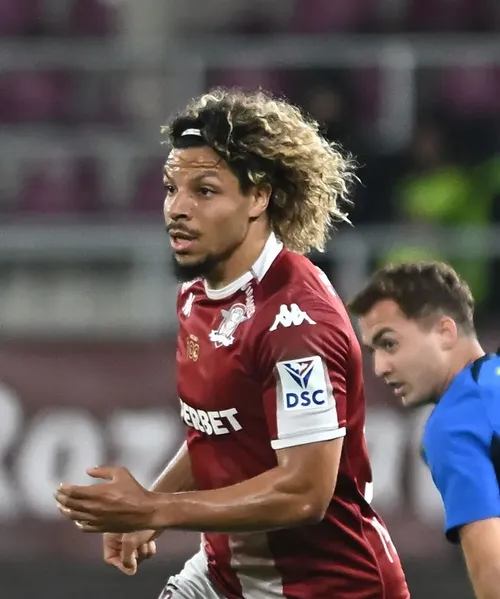 Papeau, înapoi în Superliga  Fostul jucător de la   Rapid  a fost anunțat la o echipă care se află pe loc de play-off