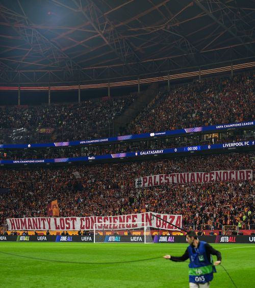 Presiune maximă anti-Israel  Mai multe țări s-au unit cerând excluderea la UEFA.   Mesaje furibunde în Ligă. De ce întârzie pedeapsa