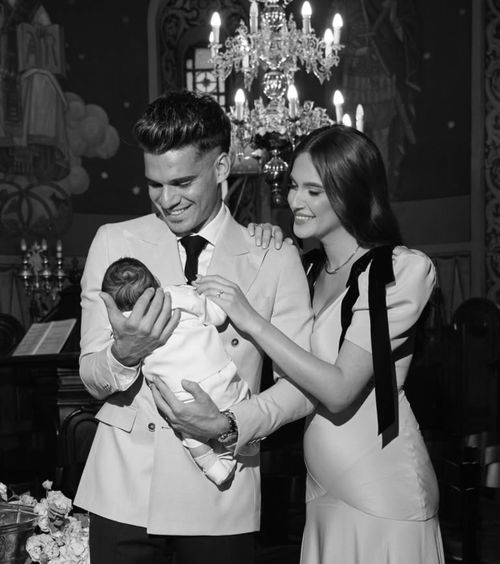 Botezat după „Rege”   Zi importantă în familia Hagi: Ianis i-a dat fiului său un   nume special 