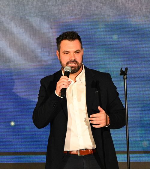 „FRF să pună piciorul în prag”    Șeful AFAN  intervine după solicitarea făcută de Dinamo: „Să semneze că nu vor să joace la Clinceni!”