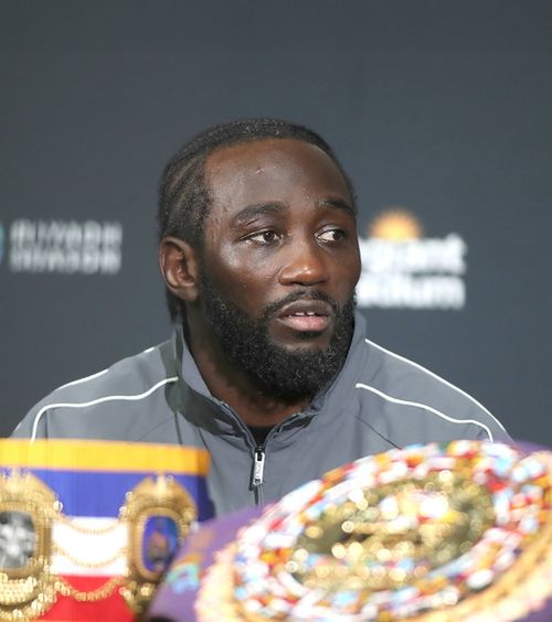 Terence Crawford, amenințat cu arma!  Incident șocant: campionul mondial a fost   forțat de Poliție să coboare  din mașină. Ce s-a întâmplat