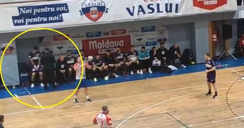 CSM Vaslui - SCM Politehnica Timișoara 28-27, Buricea eliminat 2 minute după un conflict cu un jucător. Capturi FRH