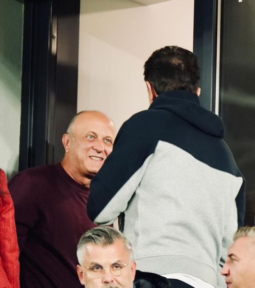 3 momente ratate de camerele TV în Giulești  Rapid - Farul 3-1 » „Cadou” pentru Zicu, cum a fost întâmpinat Hagi +   pacea de la Rapid