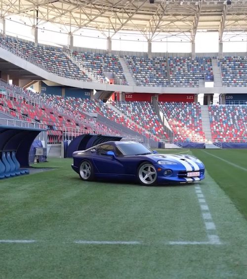 Mașini pe gazonul din Ghencea   Ce eveniment se va organiza pe   stadionul Steaua  + Unde își vor disputa „militarii” meciul din etapa #11