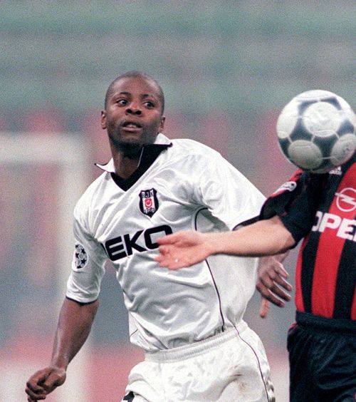 „Hagi era diavolul, zicea că e din Mafie”  Un fost adversar nu-l iartă nici azi pe „Rege”.   Îl acuză de rasism:  „L-am pălmuit”