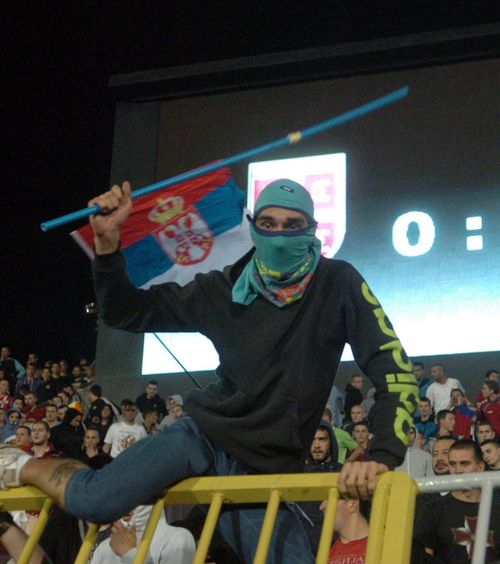 Cazemată anti-furie  Serbia - Albania, un meci de foc. Ce au făcut sârbii ca să evite incidentele.   Unde au dus jocul, cum l-au „ascuns”