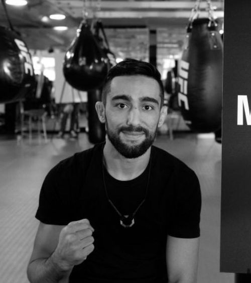 Asasinat în plină stradă!  Un fost luptător din UFC a fost   împușcat mortal.   Avea 33 de ani de ani