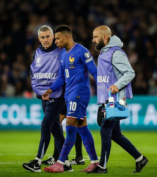 Lovitură pentru Real!    FOTO.  Mbappe a marcat o bijuterie de gol, dar   s-a accidentat  în meciul câștigat de Franța