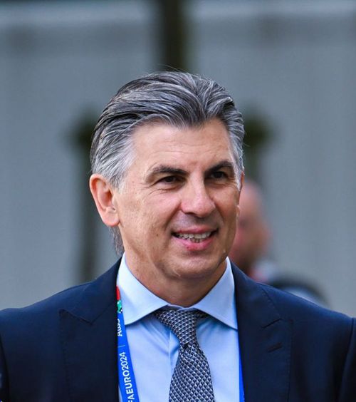 „Nu mă impresionează”   Legenda lui   Dinamo,  despre parcursul „câinilor” din acest sezon: „E departe drumul până la campionat”