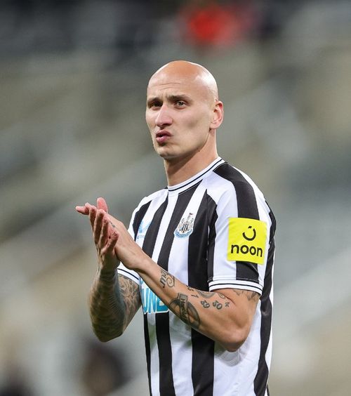 A ales să joace în Liga 3 din Emirate  Un fost jucător   de la Liverpool   explică de ce a dat Anglia pe Dubai: „Salariul de aici e nimic”