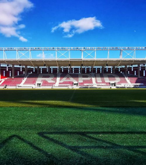 Probleme în Giulești  ANAF poate pune   sechestru pe stadionul Rapidului  » Ce alte cluburi au probleme financiare