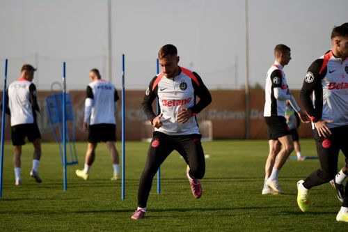 Antrenamentul FCSB înainte de meciul cu Bologna din Europa League (FOTO: Iosif Popescu / GOLAZO.ro)
