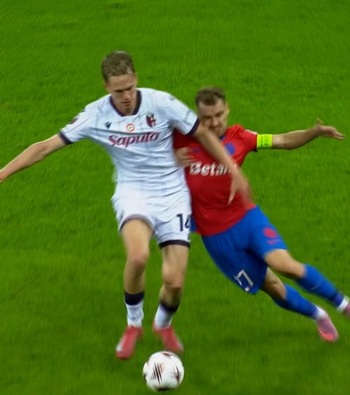 Olaru, cu arcada spartă  Căpitanul de la FCSB a avut nevoie de îngrijiri medicale, în   prima repriză  a meciului cu Bologna