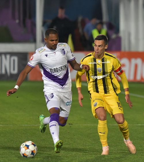 FC Argeș - Dinamo 1-1  Remiză după un   meci modest  la Mioveni! Cum arată   clasamentul