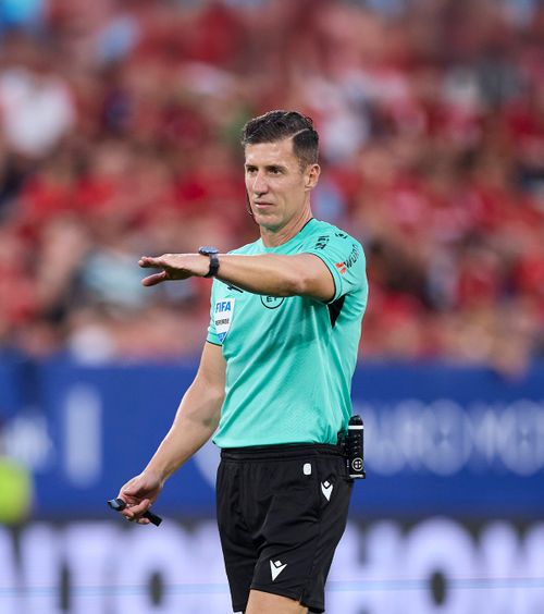 Cine arbitrează El Clasico  „Centralul” care va conduce Real Madrid - Barcelona   le-a anulat un gol catalanilor  în derby-ul din urmă cu două sezoane