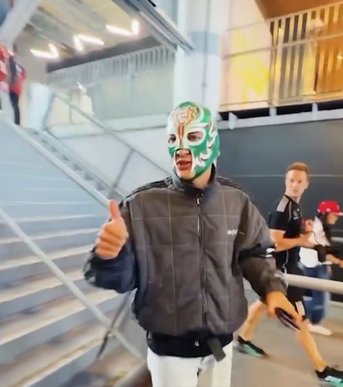 George Russell, incognito    VIDEO.  Cum   s-a ascuns  britanicul de fani în Mexic