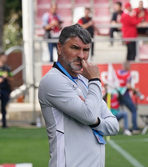 „E umilitor”    Adrian Mihalcea,   resemnat, după eșecul drastic cu FCSB: „A fost doar un joc-școală”