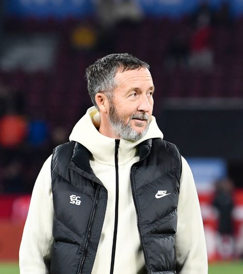 FCSB a găsit fundaș  Plecarea lui Mihai Stoica în   Portugalia  dă roade. Gigi Becali: „Am o veste extraordinară”