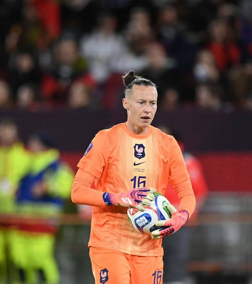 Amenințată cu moartea  Portarul naționalei Franței,   hărțuită online:  „Am primit un videoclip cu cineva căruia i se taie gâtul”