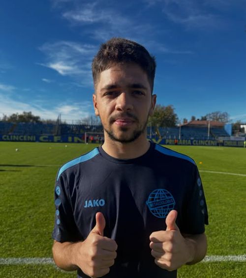 Metaloglobus surprinde  Fotbalistul   trecut pe la PSG  a debutat în ziua în care a fost anunțat transferul