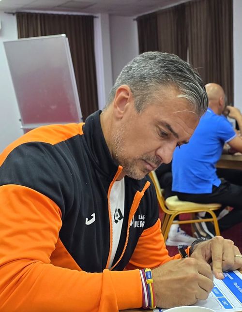 Daniel Pancu, la cursurile pentru licența PRO, organizate de SFA (foto: FRF)