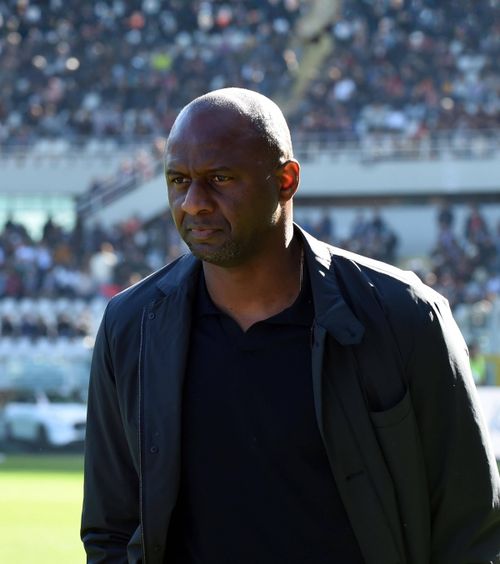 Vieira, dat afară de Genoa   Clubul lui   Dan Șucu  a renunțat la serviciile tehnicianului francez. Cine îi ia locul pe bancă