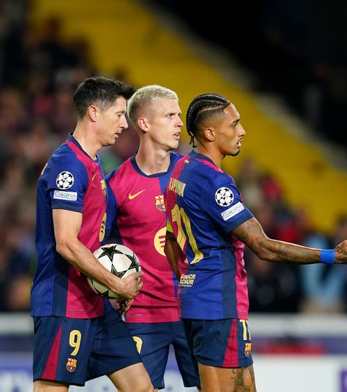 Vești bune pentru Barcelona  Hansi Flick anunță   revenirea a doi jucători importanți  la partida cu Elche. Cum arată lotul