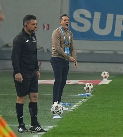 Universitatea Craiova - Rapid