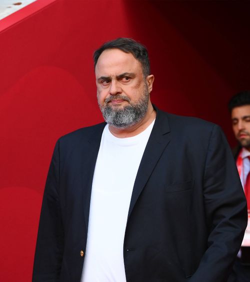 Va acoperi cheltuielile medicale   Controversatul proprietar al lui   Nottingham Forest  sprijină victimele atacului șocant din Anglia » 11 persoane au fost rănite