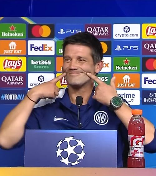 Trollat de fanii lui Inter    VIDEO+FOTO.  Chivu, încă o   conferință memorabilă  » Gestul adresat lui Lautaro a ajuns viral