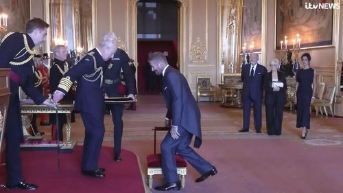 David Beckham, înnobilat de Regele Angliei. Foto: Captură YouTube, @ITVNews