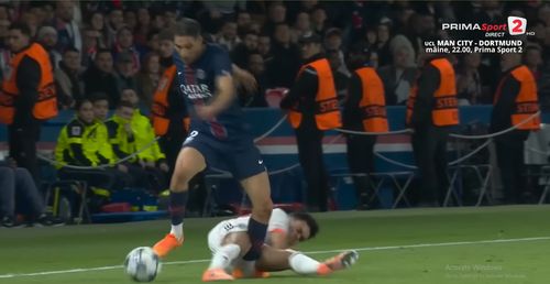 Accidentarea lui Hakimi din meciul PSG - Bayern. Foto: YouTube/Prima Sport