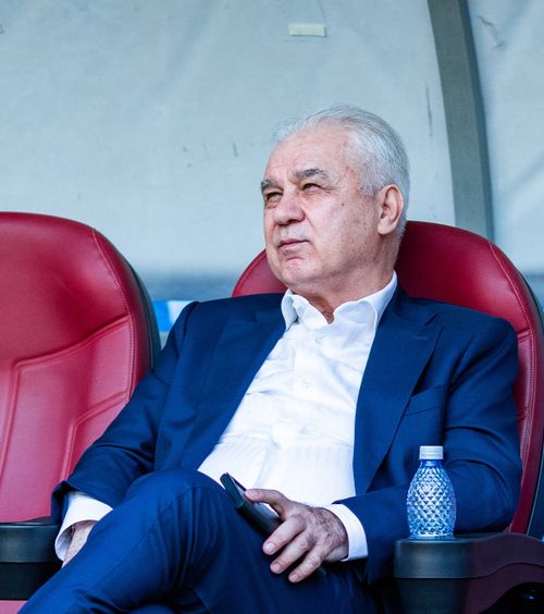 „Mi-a fost frate, coechipier, antrenor, reper”    Anghel Iordănescu,  îndurerat de moartea lui Emeric Ienei