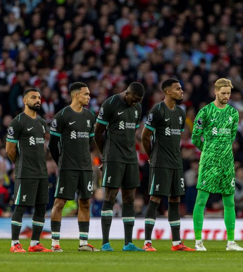 Controverse în Anglia  Fotbalul englez schimbă regulile și renunță la   minutul de reculegere  pentru dezastrele din afara fotbalului » Care sunt motivele