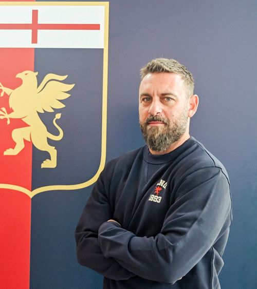 Genoa are un nou antrenor  Echipa lui   Dan Șucu  l-a instalat pe Daniele De Rossi, legenda clubului AS Roma