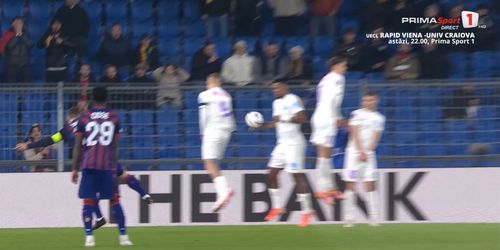 FC Basel - FCSB. Penalty-ul făcut de Ngezana (2).jpg