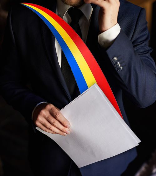 Primarul, amenințări cu clauze abuzive  Se întâmplă în România:   edilul și clubul au somat jucătorii  să semneze acte adiționale șocante 