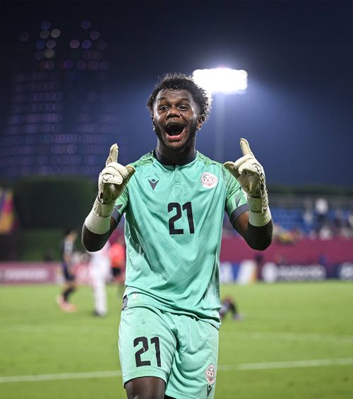 Senzația din Pacific  De ce echipele mari sunt cu ochii pe un portar care a încasat   22 de goluri în 3 meciuri