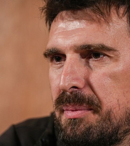 Suferință în vremuri de război  Enes Sipovic, clipe de șoc povestite pentru GOLAZO.ro:   „Cada plină de sânge e ca un tatuaj în creierul meu”