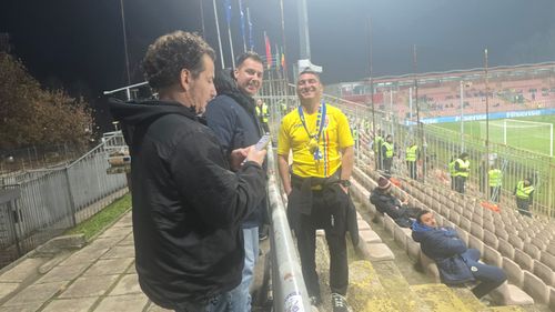 Primii suporteri români pe stadion, înainte de Bosnia - România (FOTO: Theo Jumătate / GOLAZO.ro)
