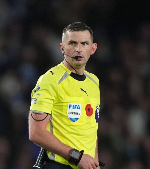 „Arbitraj jalnic!”    Cristi Balaj,  uluit de maniera în care Michael Oliver a condus Bosnia - România: „Tactică de intimidare”