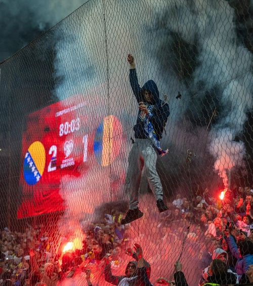 Ce s-a strigat la oficială   Consilierul FRF, despre scandările   incredibile  ale bosniacilor: „Țipa cât îl țineau rărunchii”