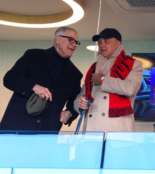 „Afaceriști fără scrupule”  Fostul președinte de la Genoa,   atac dur împotriva lui Dan Șucu:  „Ținut în întuneric”