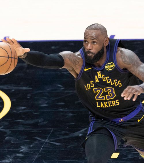 Dansul lui LeBron James    VIDEO:   Starul și-a celebrat întoarcerea în NBA cu o mișcare   devenită rapid virală