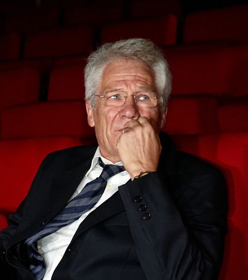 „S-a născut să fie mare”   Reacțiile invitaților la premiera lui   Boloni:  „Poate să ia naționala oricând” + O nouă apariție a lui Valentin Ceaușescu