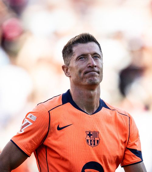 Lewandowski, uluit de manevra Barcelonei    Ce i-a cerut conducerea  atacantului polonez + Discuția incredibilă cu bucătarul echipei