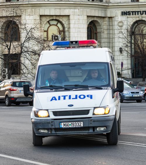 Caz șocant la lupte libere  Un antrenor, suspectat că și-a   agresat sexual și fizic  eleva de 16 ani